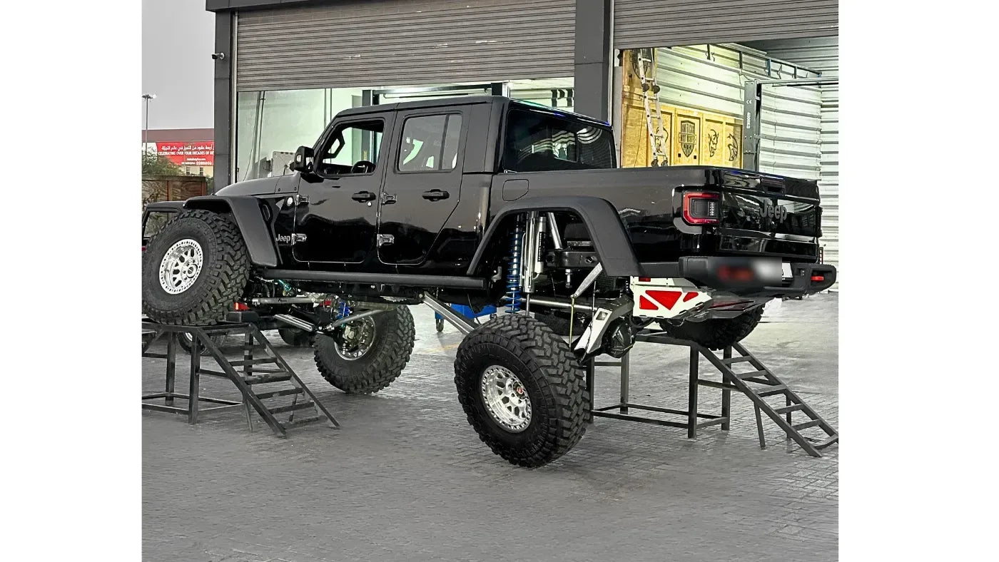 Massimo — Jeep Gladiator — Rear three-quarter on the ramps