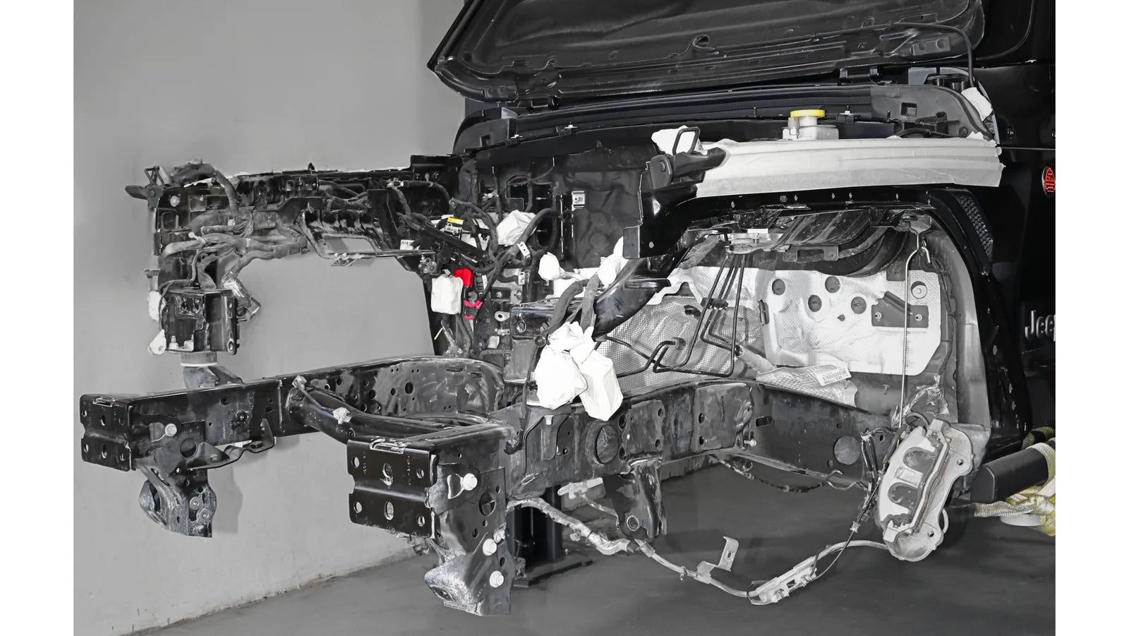 Massimo — Jeep Gladiator — Front end stripped for the swap