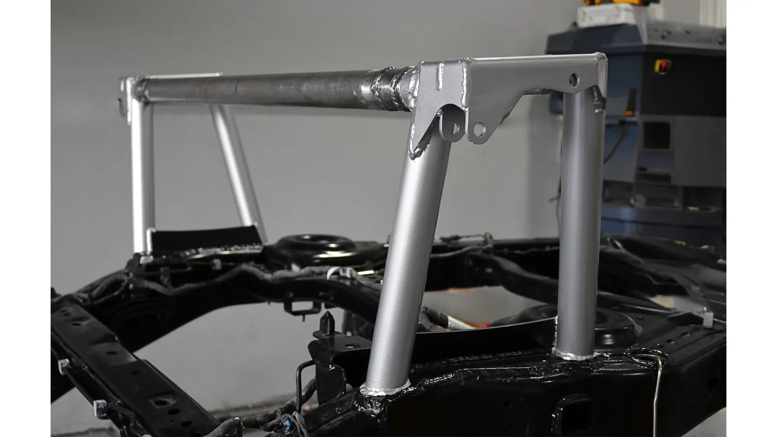 Massimo — Jeep Gladiator — Fabricated crossmember brace